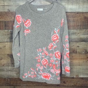 Sleeping on snow embroidered sweater tunic